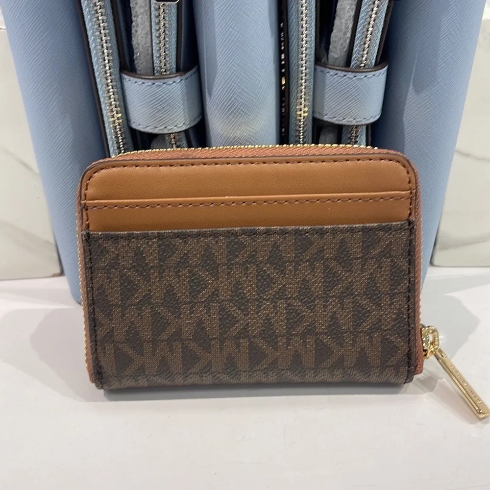 Michael Kors Jet Set Travel Medium Zip Around Card Case Brown